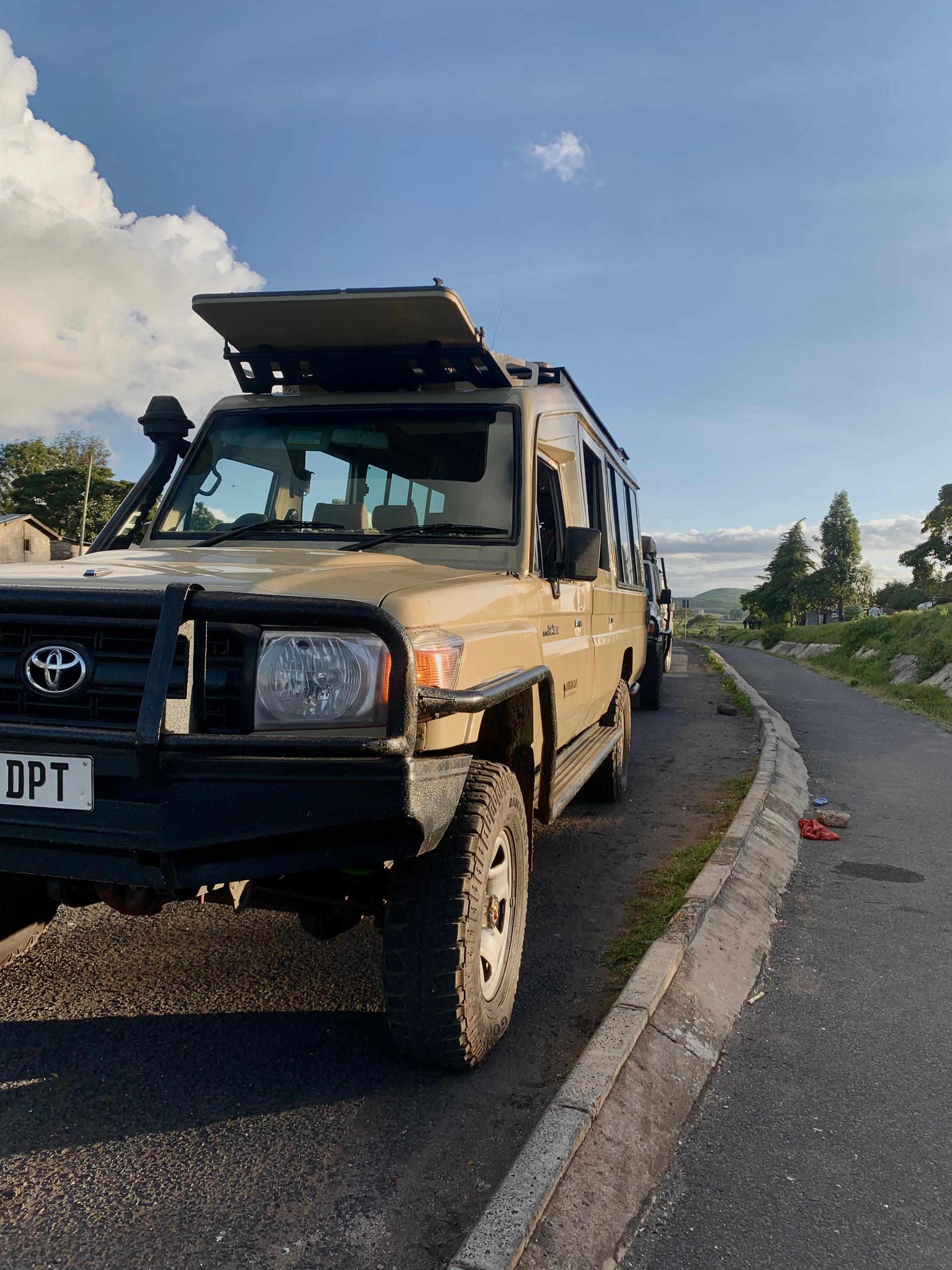Land Cruiser self-drive safari Tanzania